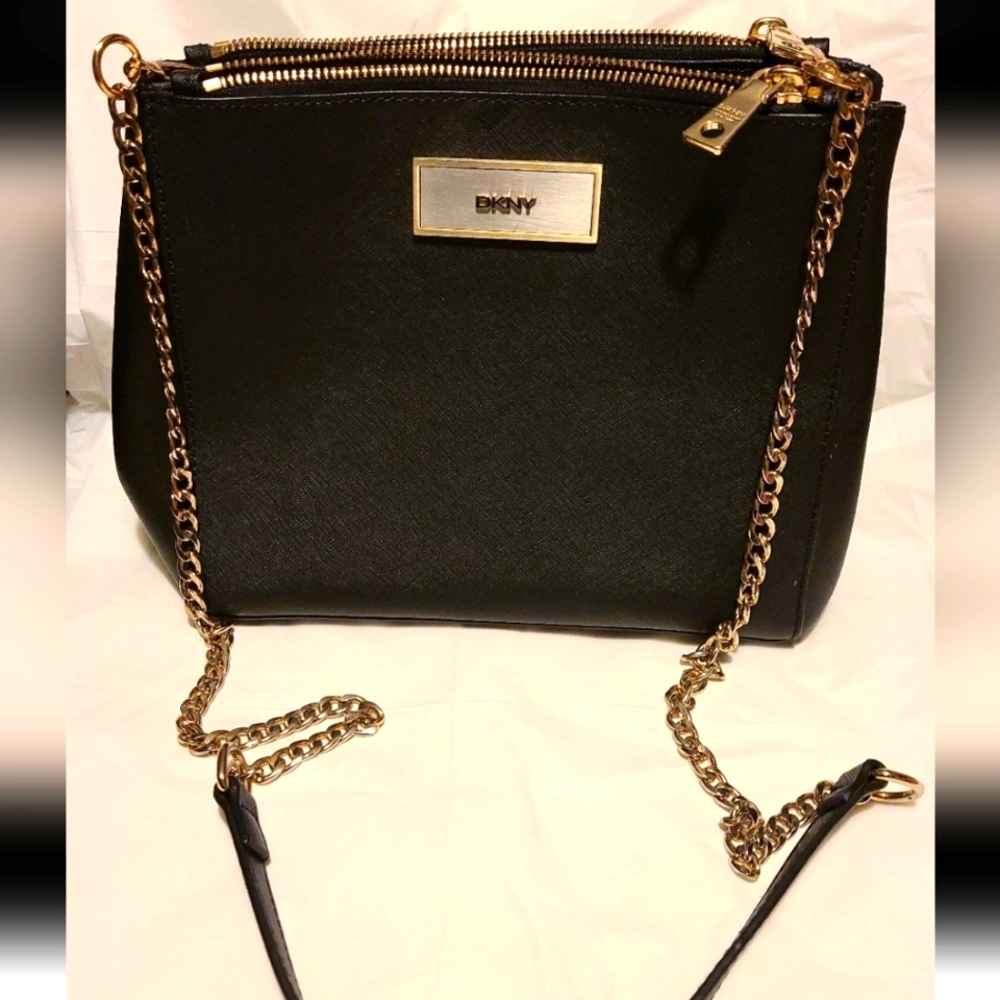 DKNY crossbody or shoulder purse Long chain strap